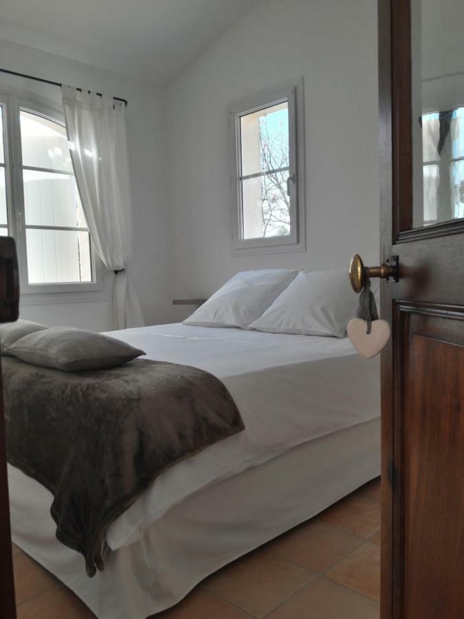 Bed and Breakfast Provence Dodo Villeneuve  Exterior foto